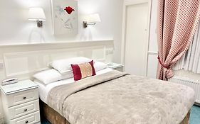 Dergvale Hotel